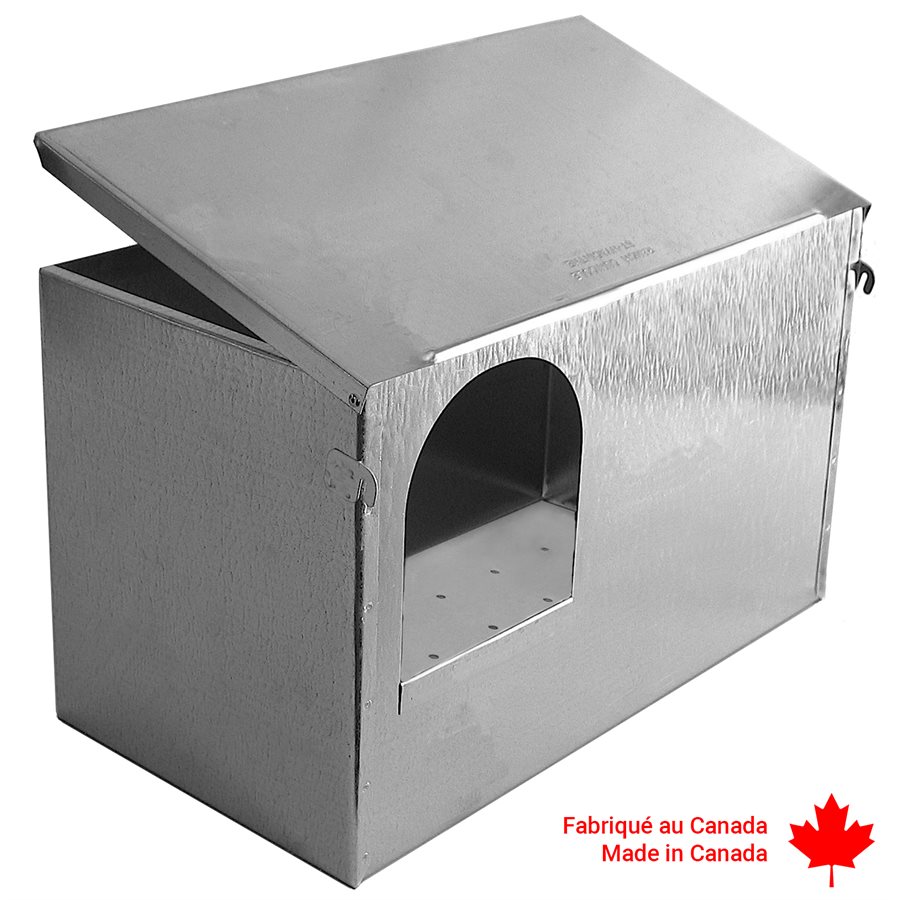 Exterior Suspended Nest with Plastic Bottom